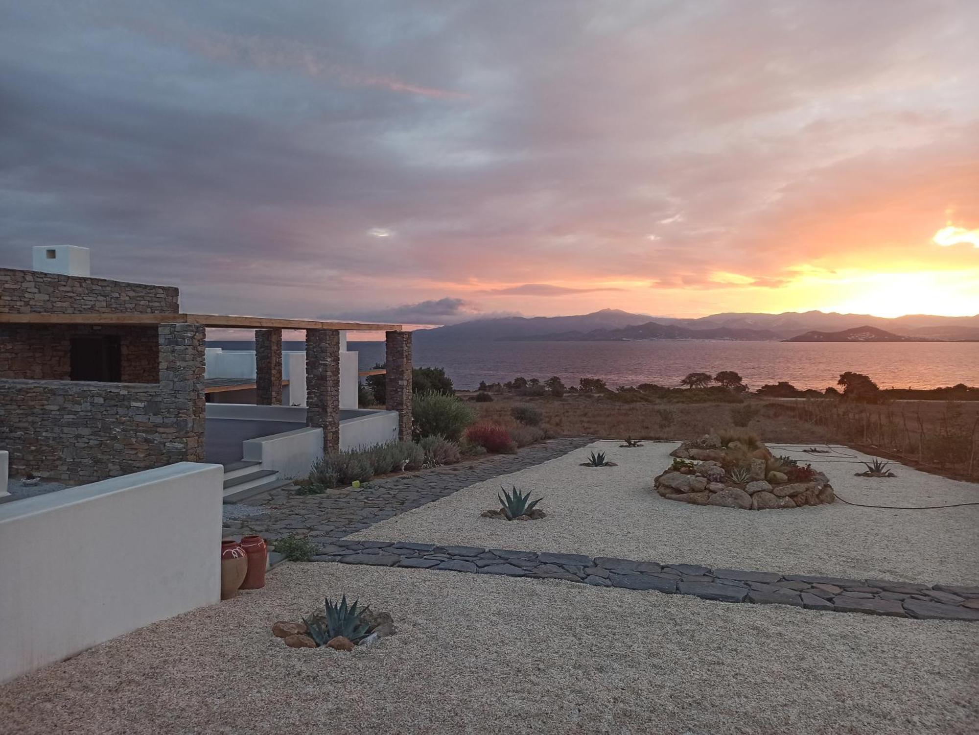Vastblue Of Paros Aparthotel Ambelas Exterior photo
