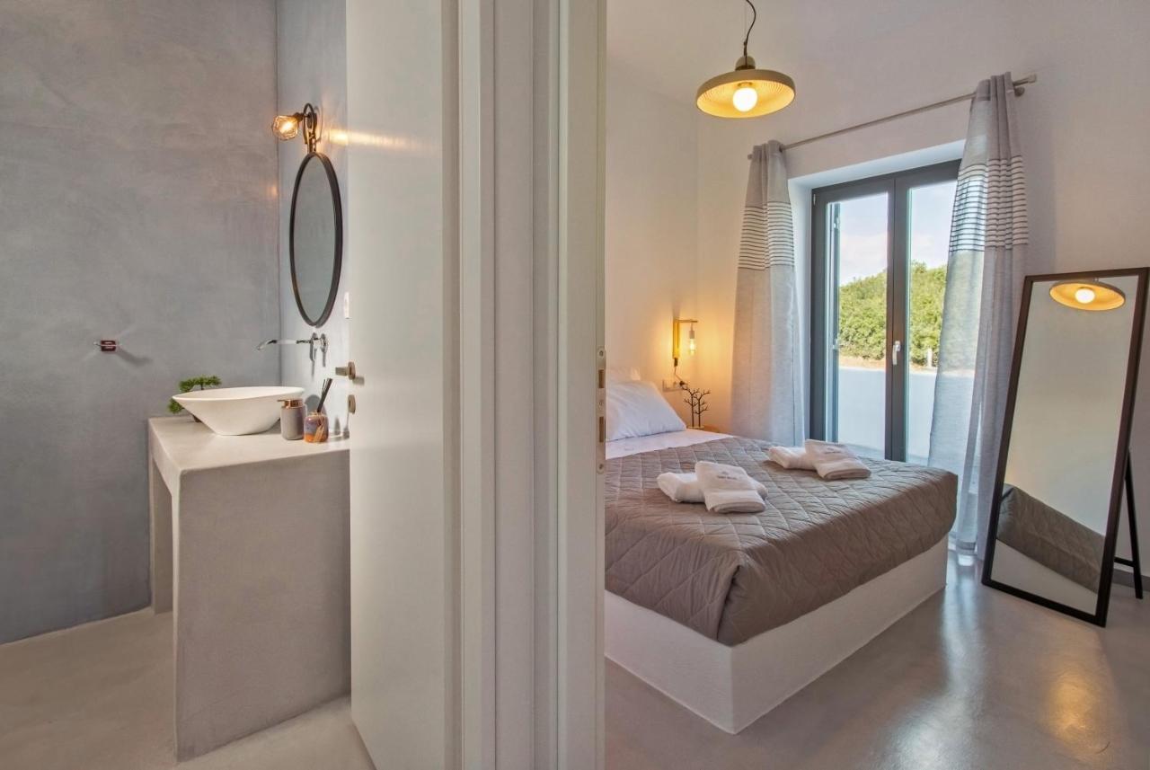 Vastblue Of Paros Aparthotel Ambelas Exterior photo